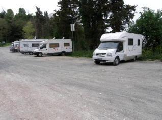 «Stop ai camper a Docciola meglio avere 250 posti auto» 