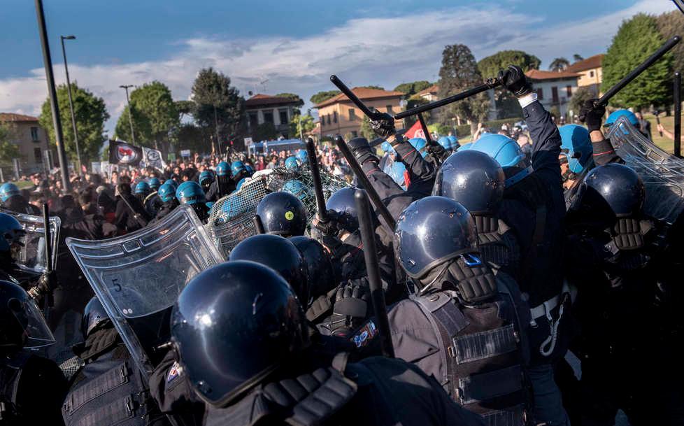 Dopo le denunce arrivano i fogli di via 