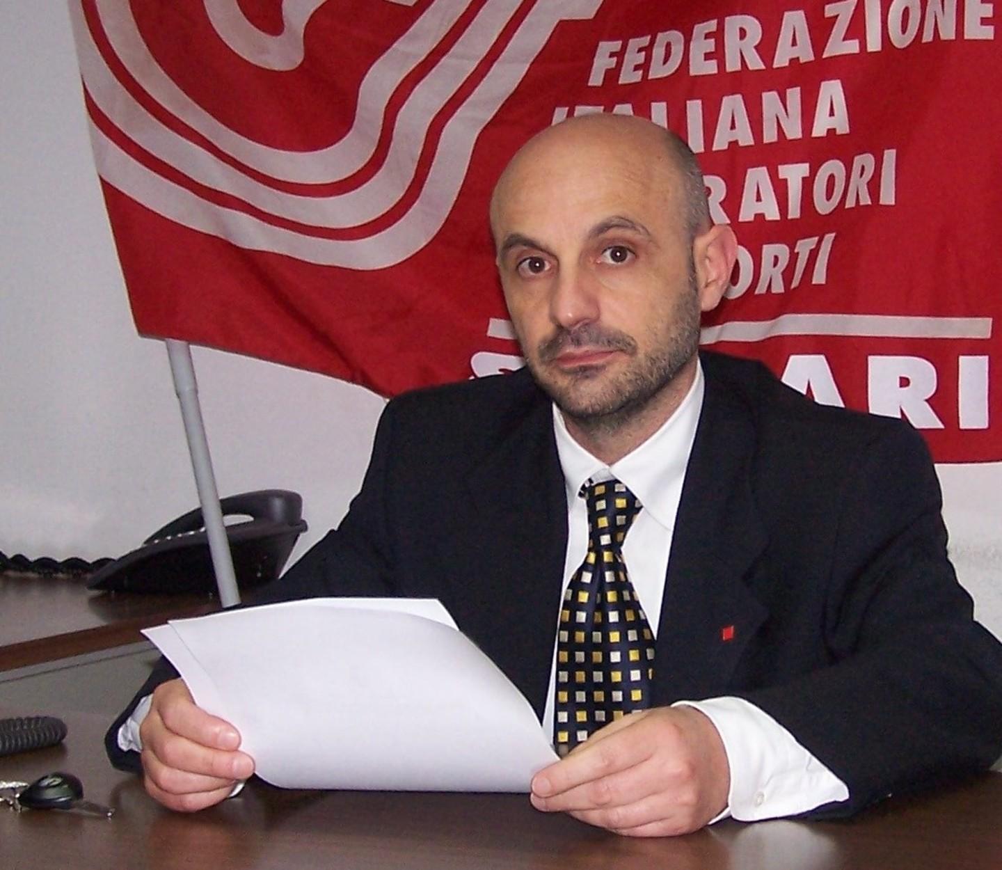 Autobus troppo vecchi Cgil, pressing su Pigliaru 