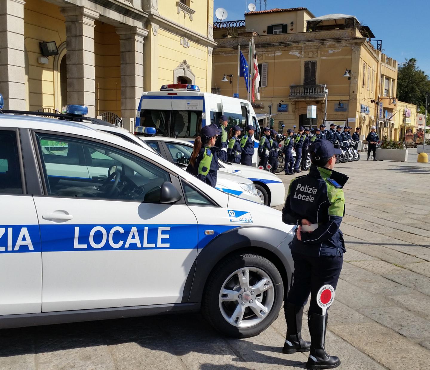 Il Comune assume 20 agenti stagionali nella polizia locale