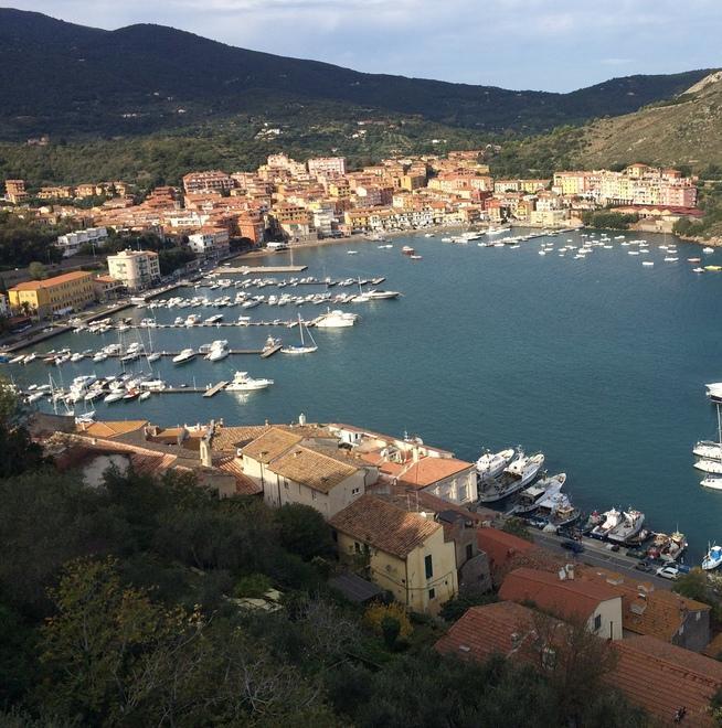 Quattro osservazioni al piano del porto