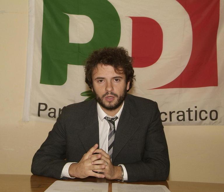 Caso Santini, Pd unito Le accuse rimbalzano 