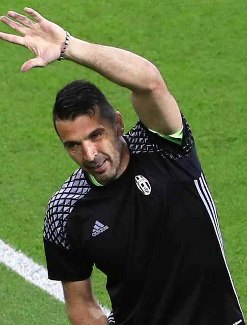 Buffon rilancia tra Juve e Mondiale 