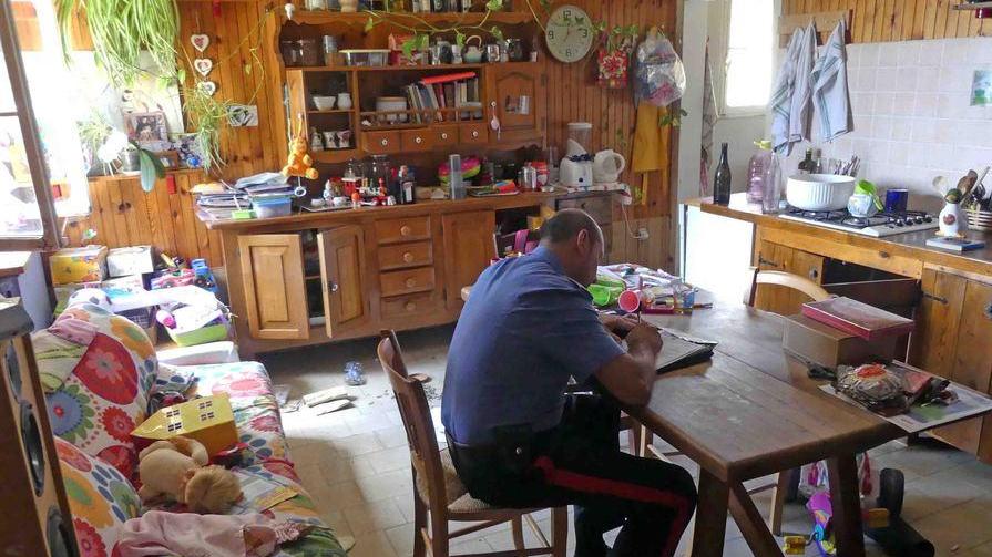 Razzia in due abitazioni a Villanova e a Marrara
