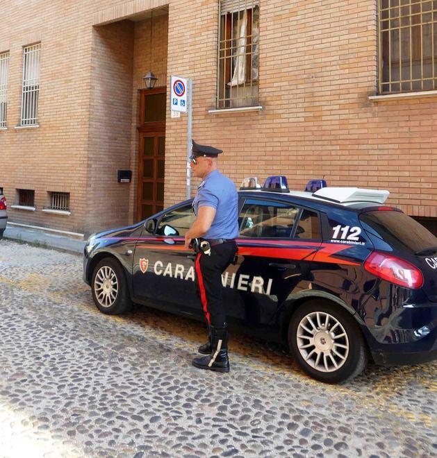 Carabinieri in servizio