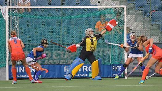 Una parata di Martina Chirico nella World League
