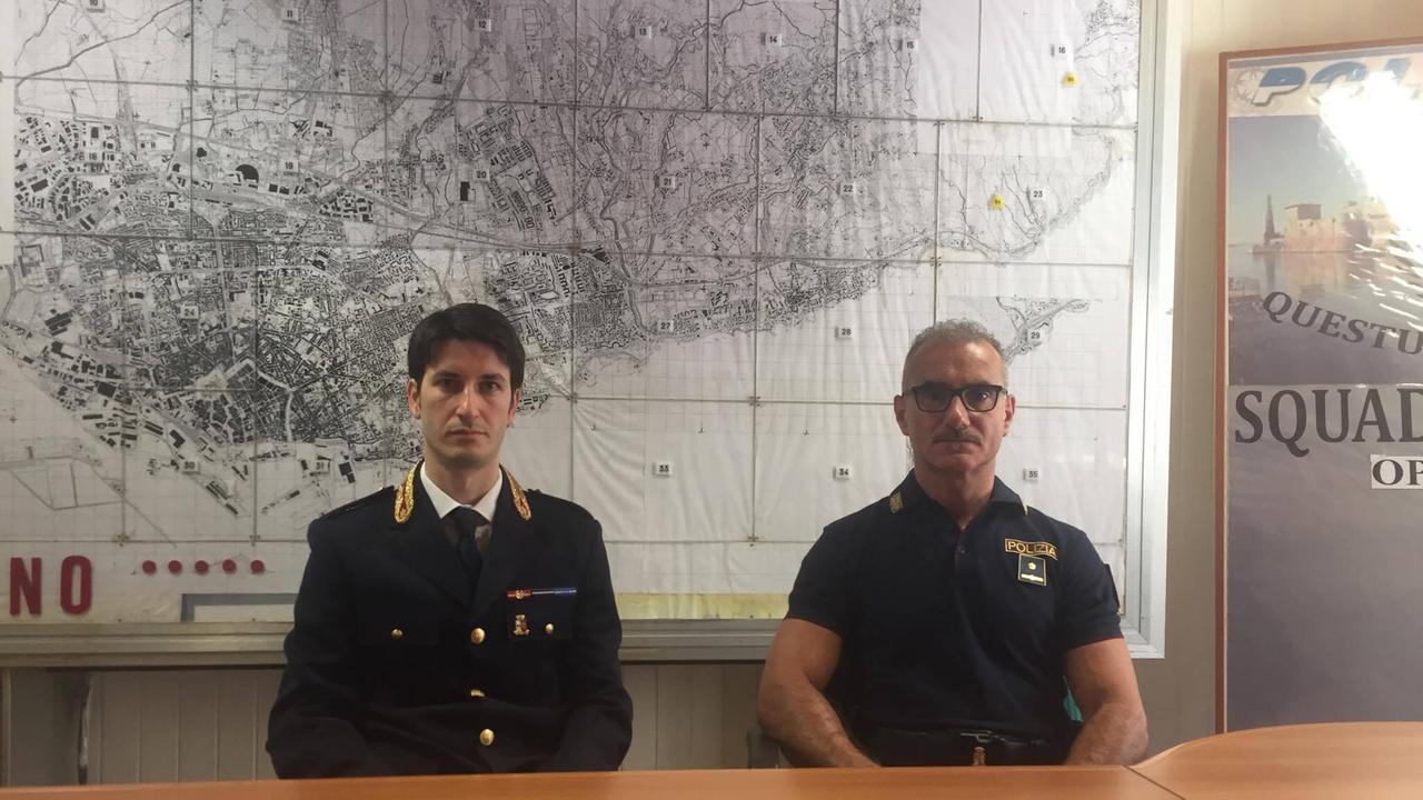 Claudio Cappelli, vice-dirigente della squadra mobile, e l'ispettore superiore Alessandro Puccia