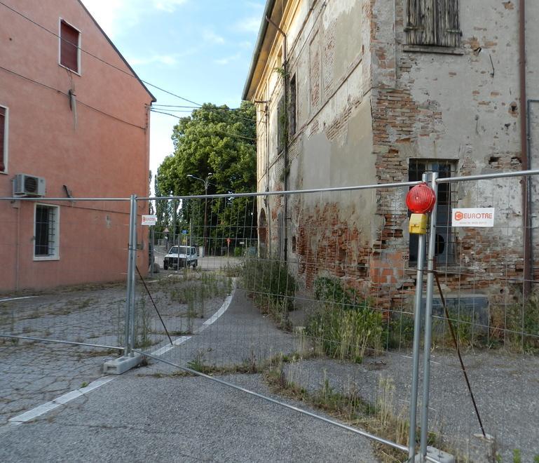 «Disservizi e abbandono: il declino di Marrara» 