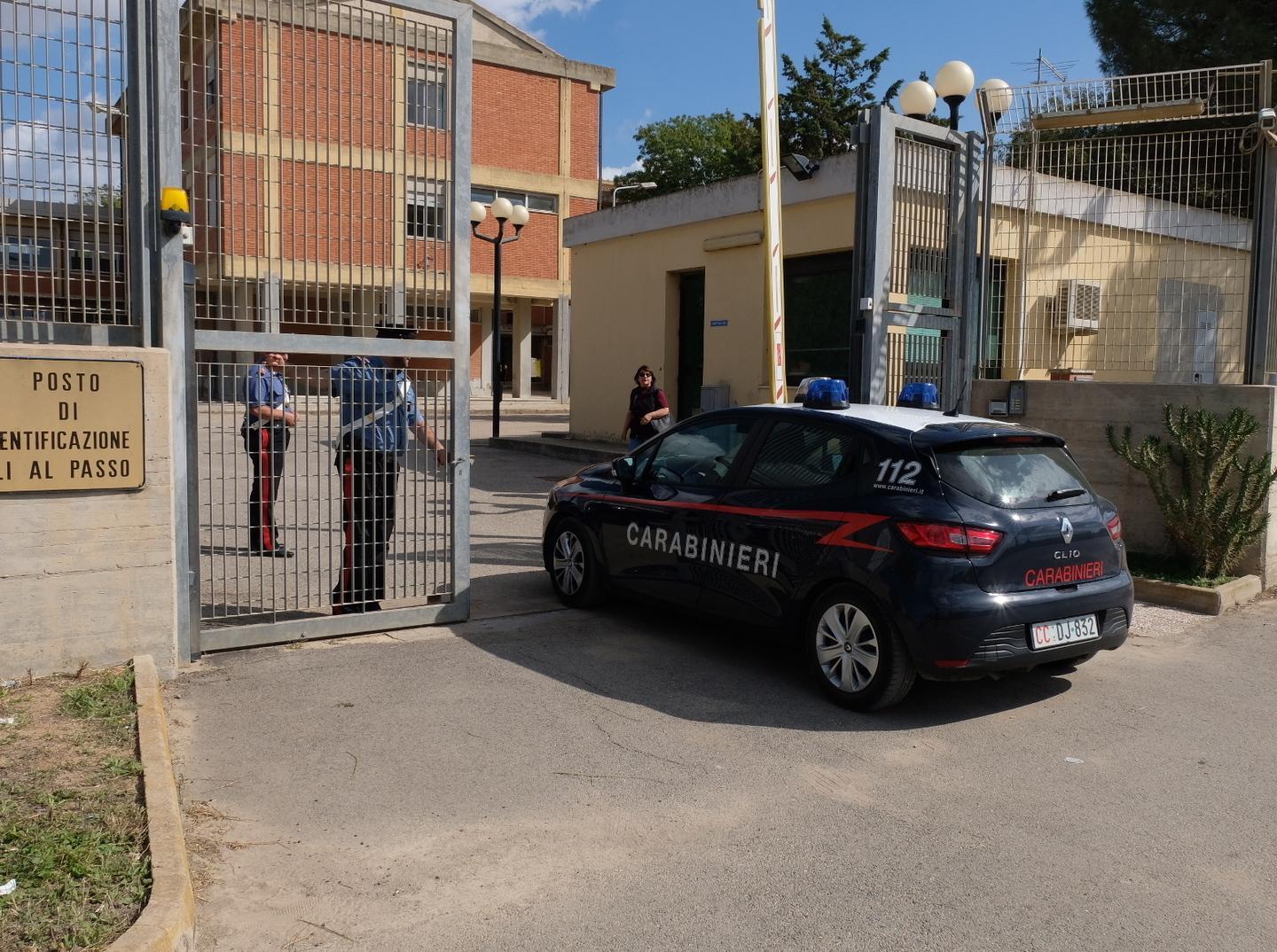 Rissa nel centro migranti, 2 feriti 