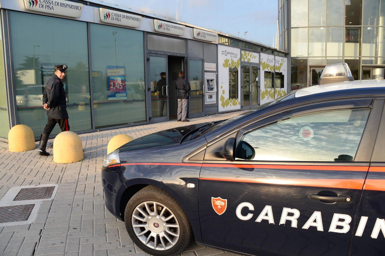 La filiale della banca rapinata dai due banditi condannati 