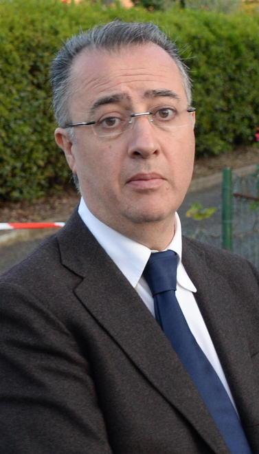 Il sindaco  fa la denuncia per le tombe sfregiate