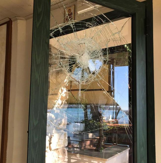 Ladri scatenati devastano ristorante e Circolo nautico 