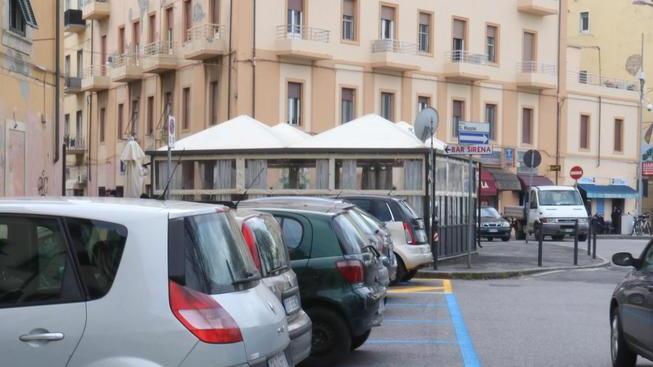 Idea M5s per i residenti: «Stalli blu, un anno gratis»