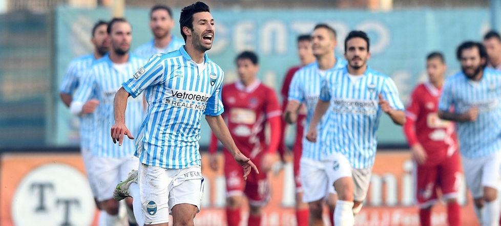 Di Quinzio con la maglia della Spal
