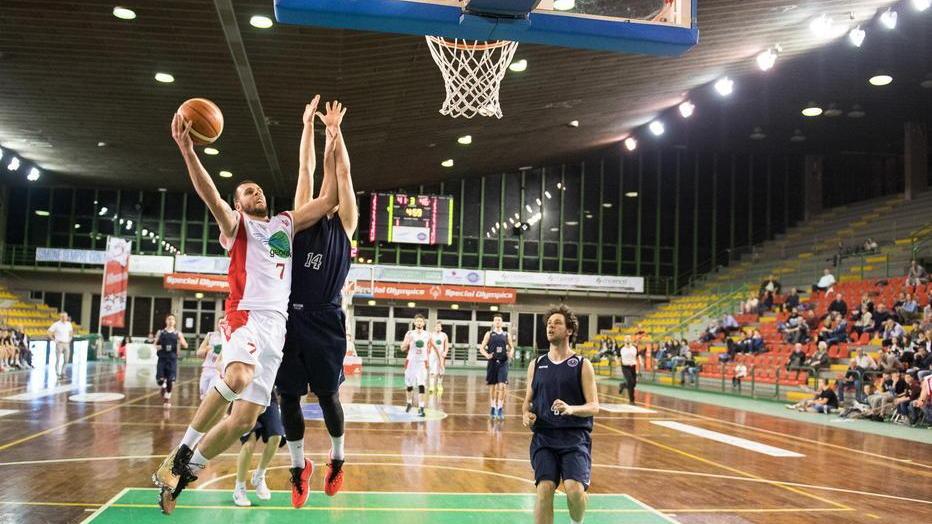 Per il quarto anno l’ala piccola Loni si lega al Centro Minibasket