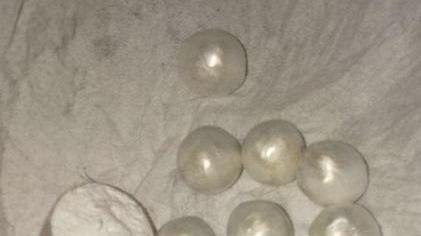 Sorpreso dalla polizia con involucri di cocaina
