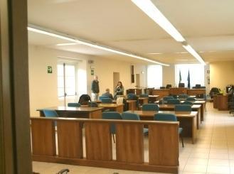 Condannata a 18 mesi per tentata rapina 