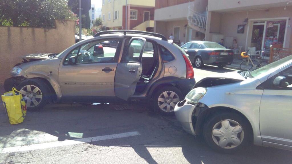 Olbia, scontro all'incrocio: ferita una ragazza incinta