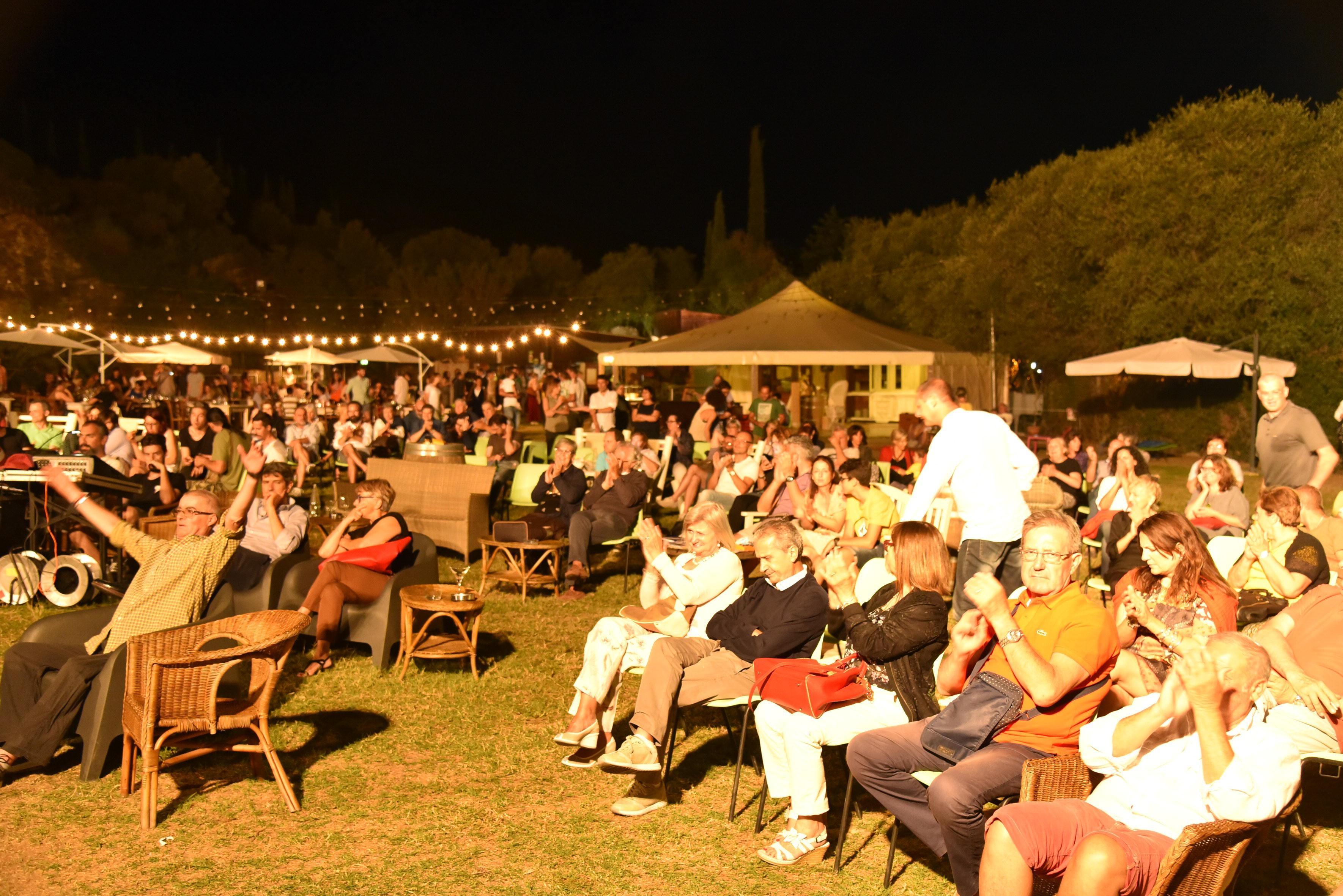 Il pubblico della Cava (foto Agenzia Bf)