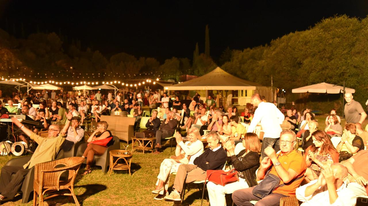 Il pubblico della Cava (foto Agenzia Bf)
