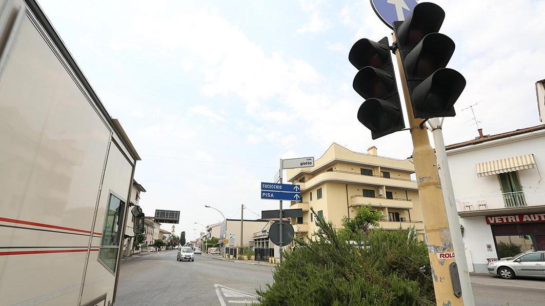 La zona in cui è avvenuto lo scippo (foto d'archivio)