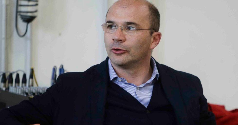 Vecchi: «Tutte le istituzioni le sono vicine» 