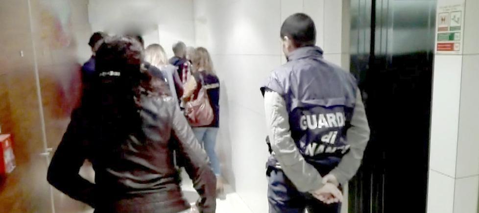 Re della movida su Facebook, arrestato 