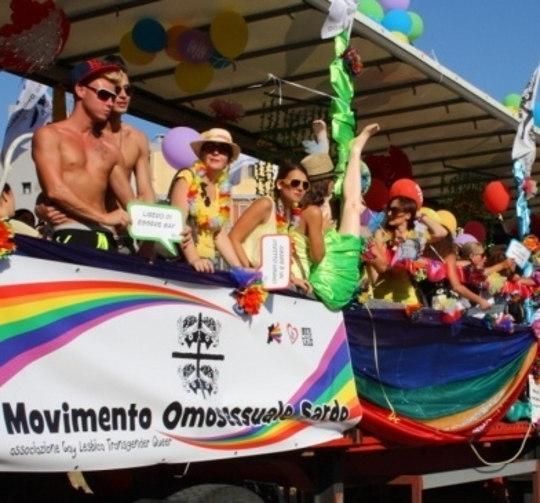 Sardegna Pride 2017, insieme liberi di essere: festa per i diritti di tutti  