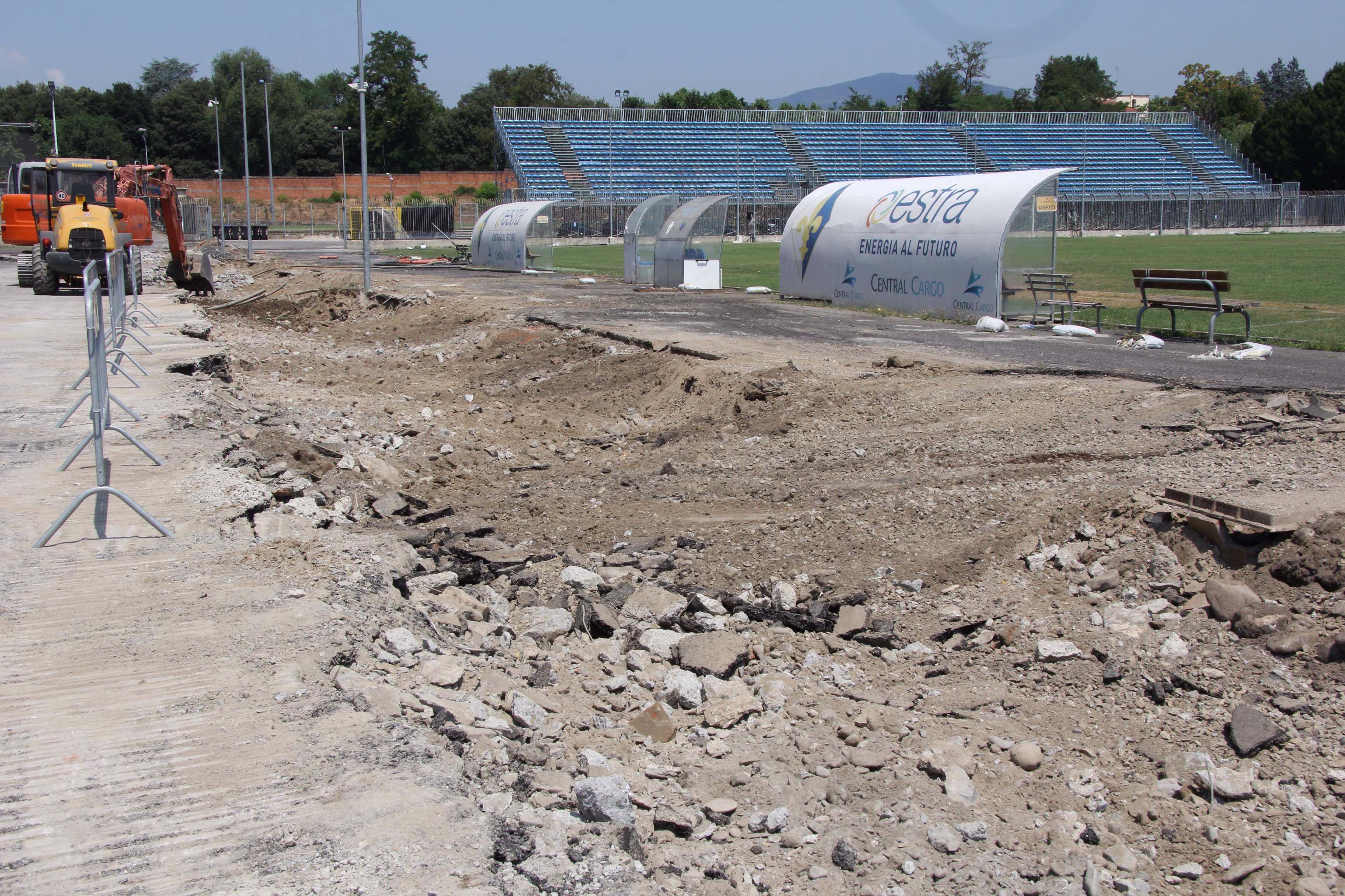 I lavori allo stadio Lungobisenzio (foto Batavia)