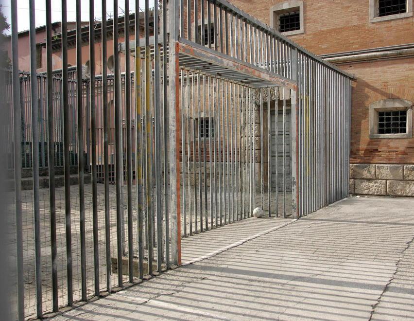 Evade il killer in permesso premio 