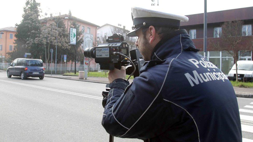 Sequestrati 7 veicoli senza assicurazione in una sola giornata