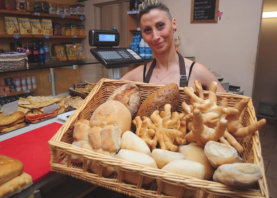Modena, Forno Anna: Vuoi gustare la casatiella? Qui c’è 