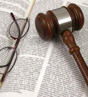 Il giudice: «I servizi sociali non si appoggino al tribunale»