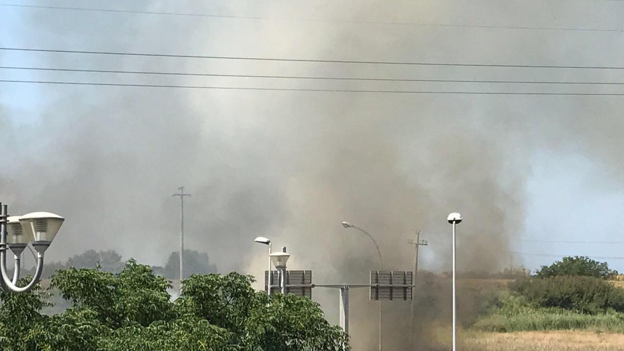 Incendio alle porte della città