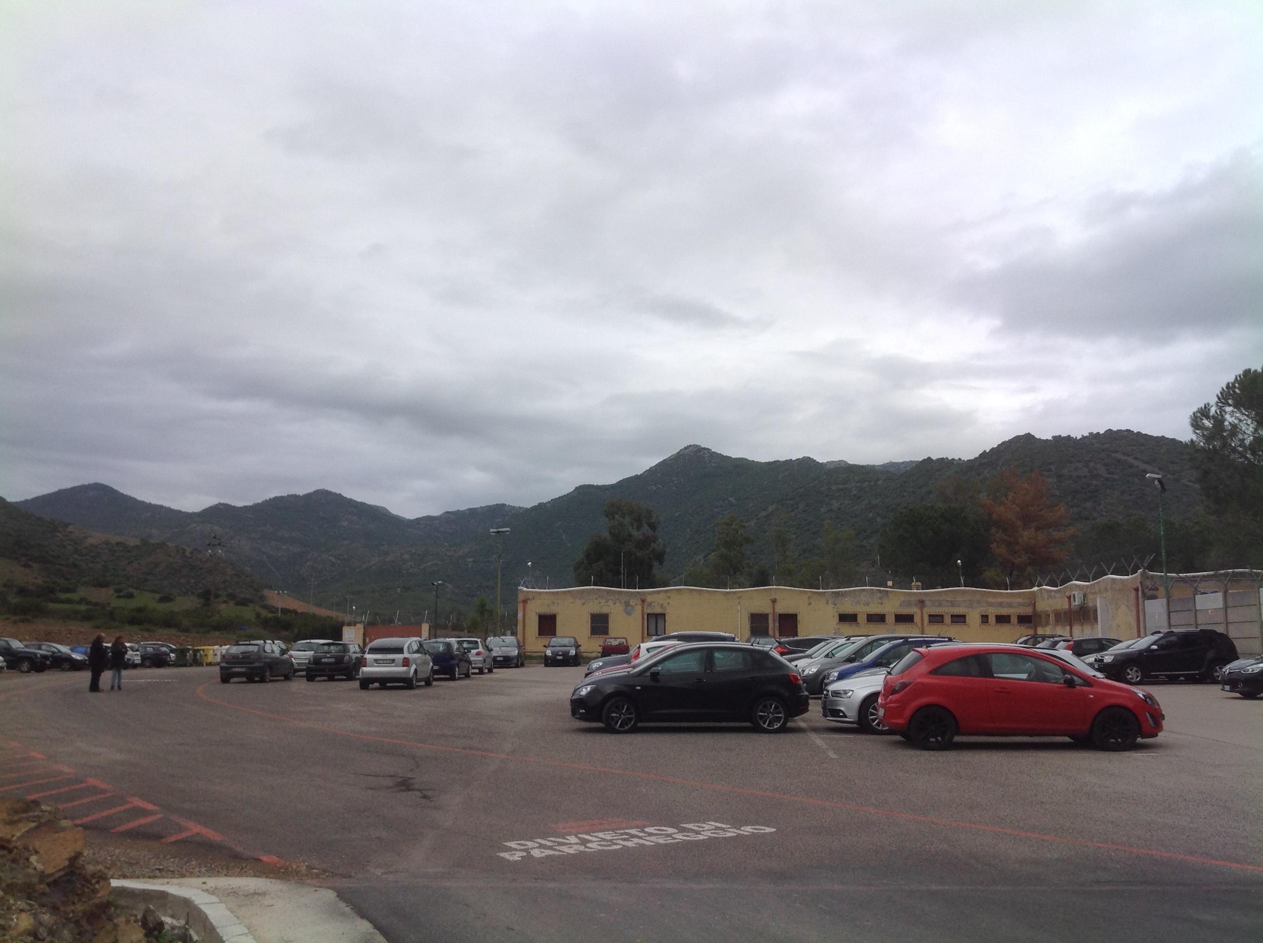 Pacifisti: "Bisogna riconvertire la fabbrica delle bombe di Domusnovas"