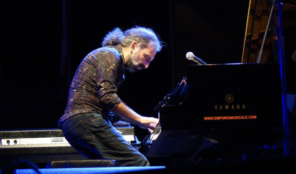 Con Bollani il Pistoia Blues si colora di Napoli  
