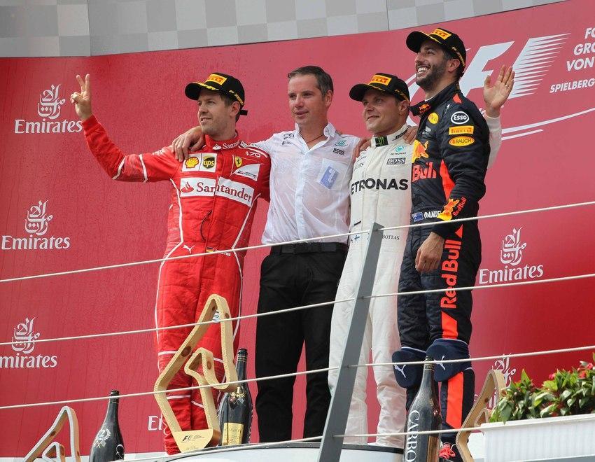 Vettel sfiora la vittoria, esulta Bottas  