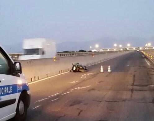 Cagliari, si schianta con la moto: ferito un sessantenne 