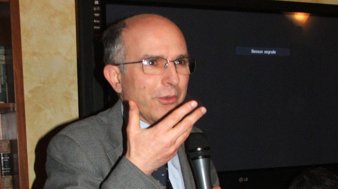 L'ex sindaco Angelo Frosini