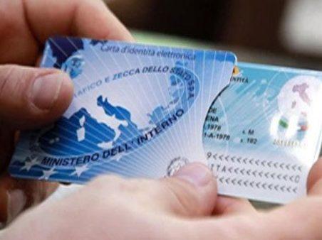 Arriva la carta d’identità elettronica: costa 22 euro