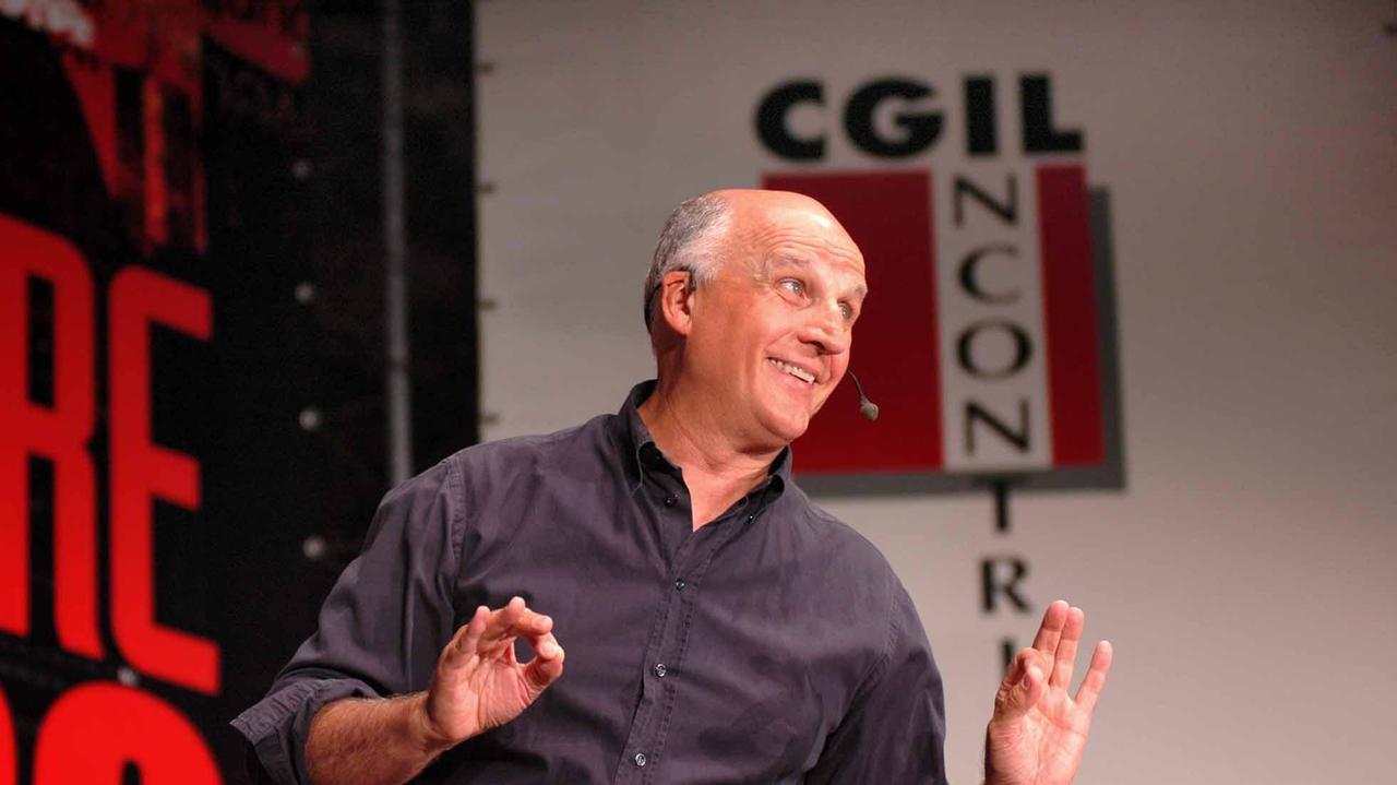 Paolo Hendel a Cgil Incontri, alcuni anni fa (foto Gori)