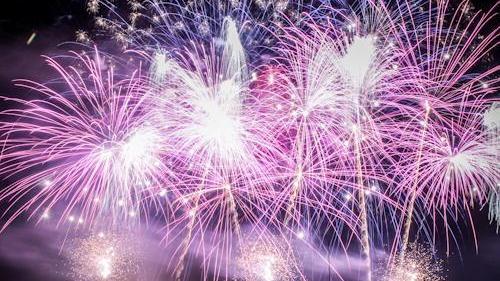 Fuochi di artificio (foto di archivio)