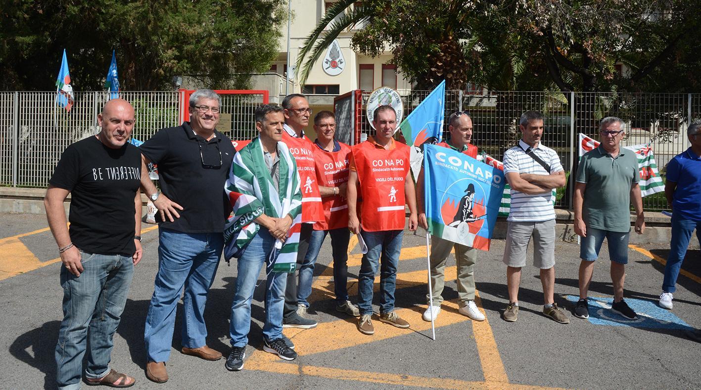 Vigili del fuoco: troppi tagli, stagione a rischio 