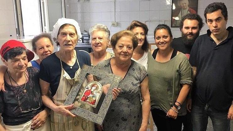 In cucina per i poveri Ione, cuoca da record lascia il mestolo