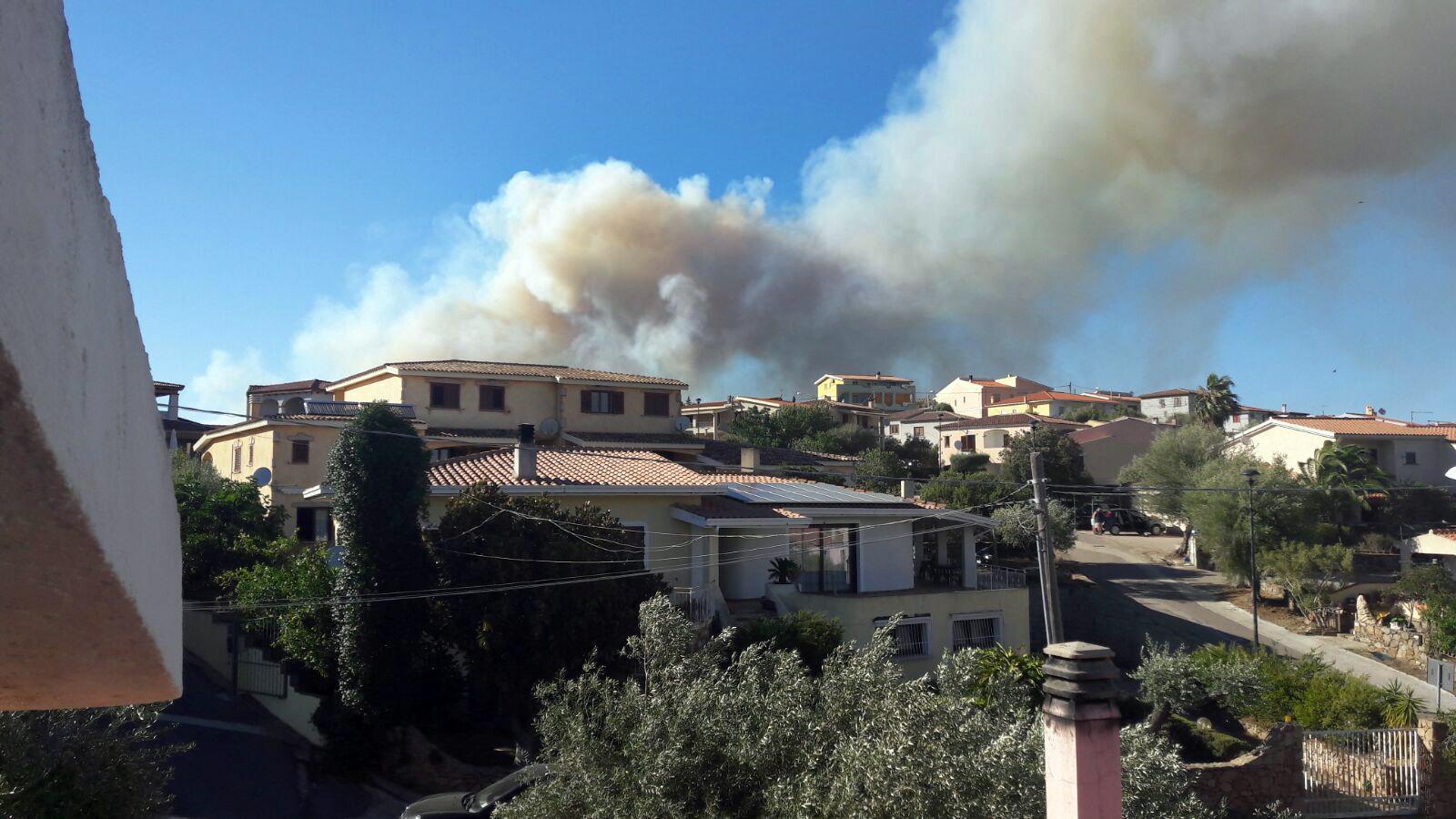 L'incendio a Budoni