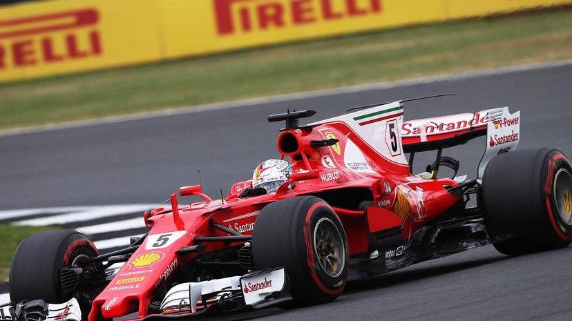 Silverstone: pole a Hamilton davanti a Raikkonen