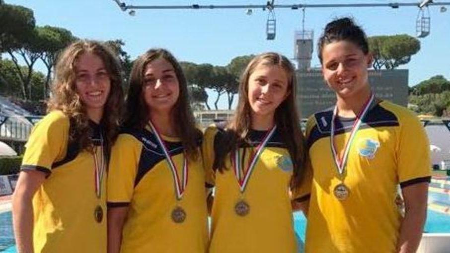 Nuotatori Modenesi: staffette di bronzo nell’ultima giornata