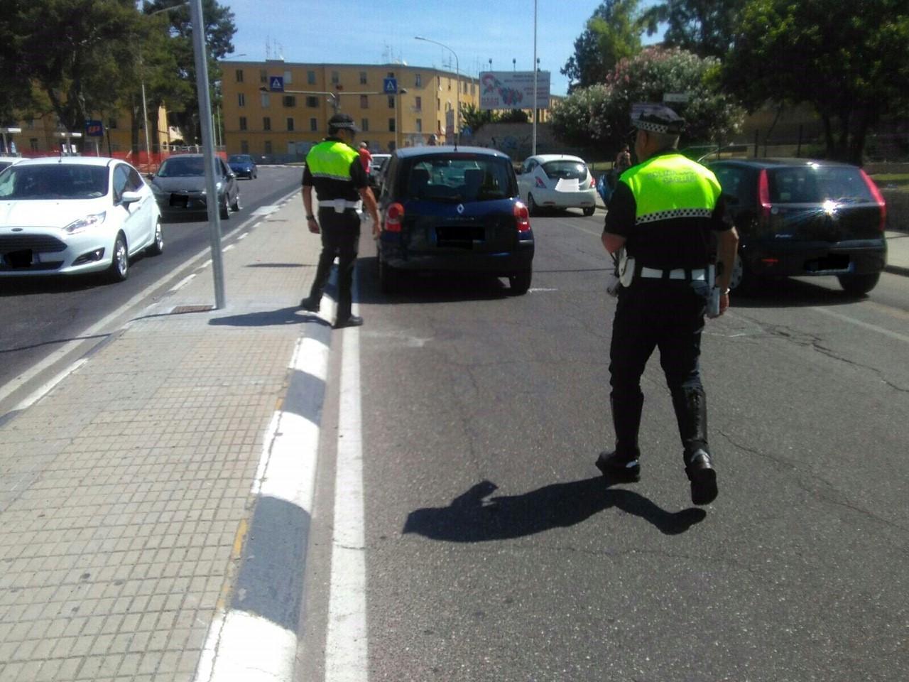 Pedone investito da un'auto a Cagliari, è grave