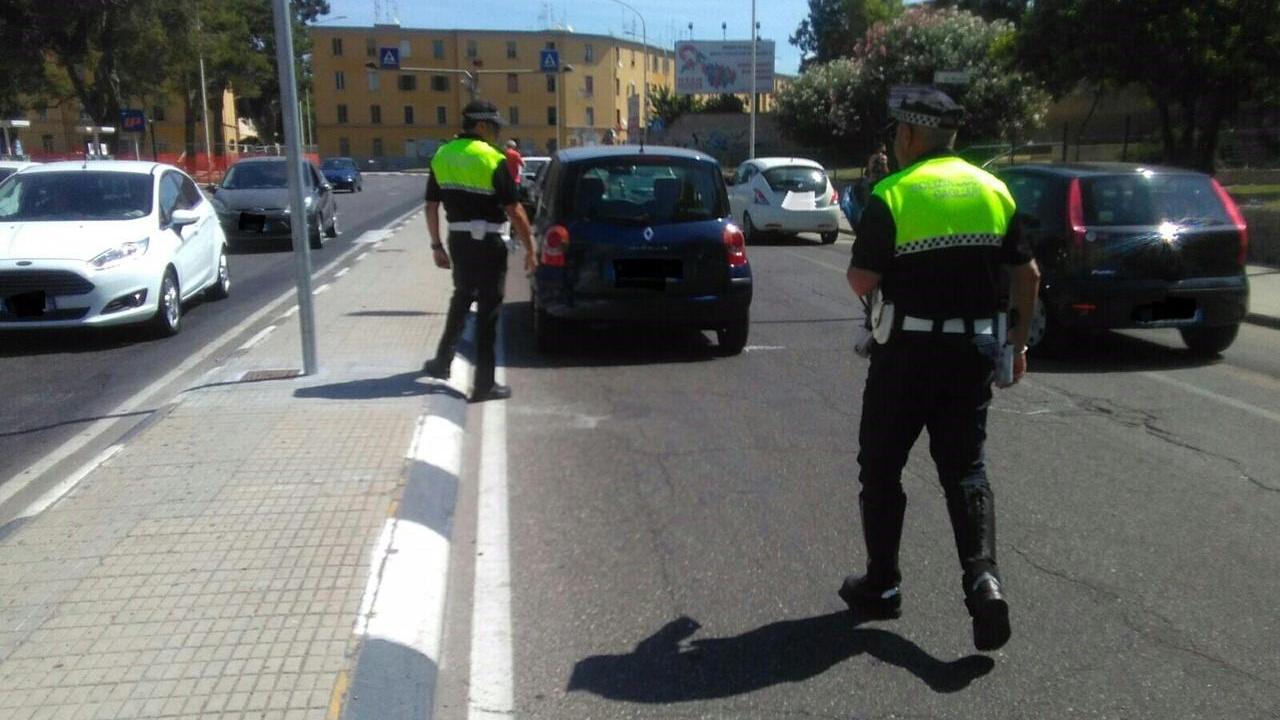 Pedone investito da un'auto a Cagliari, è grave