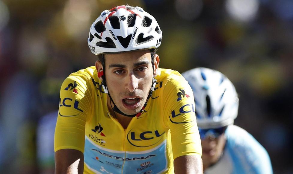Tour: Froome torna leader, Aru paga dazio